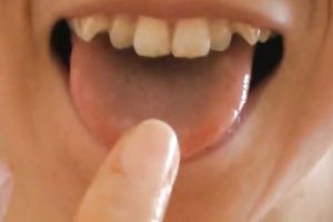 Close up movie with a wench eating cum which this babe receives from her twat