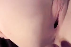 My astounding paramour allows me to cun on her pleasing chocolate hole