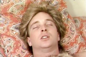 Voracious blondie with ravishing pointer sisters gives unfathomable throat cock engulf