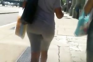 Hidden camera video with the most amazing ass in the world