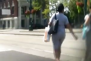 Hidden camera video with the most amazing ass in the world