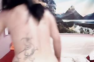 Hot and cute dark brown Russian livecam hottie stripteases