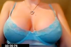 Magnificent natural large meatballs of a hawt cam non-professional white women