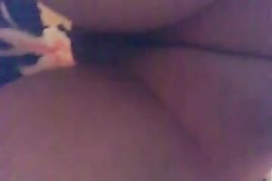 The charming view of a hawt woman's wazoo upskirt on episode