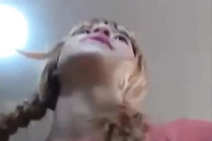 Super seductive blond puts on an extremely sexy cam show