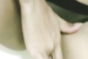 Sensual dark brown latin babe girlfriend masturbates and squirts
