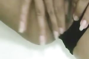 Sensual dark brown latin babe girlfriend masturbates and squirts