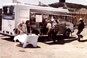 Slutty waitress sucks her coworker's hard dick during the time that at work