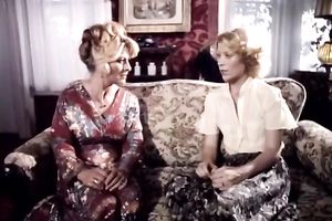 Slutty waitress sucks her coworker's hard dick during the time that at work