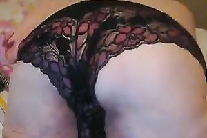 Chubby older black cock sluts takes off her panties to show that wet crack