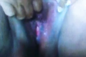 I love to finger fuck my luscious wet crack for online perverts