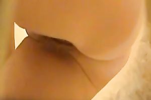 This concupiscent whore with droopy billibongs shows me her overweight body