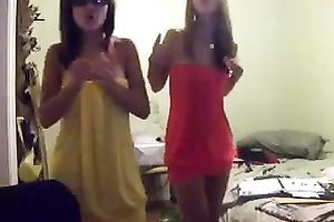 Attractive livecam chicks in sexy dresses put on a priceless show