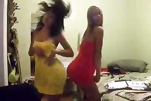 Attractive livecam chicks in sexy dresses put on a priceless show