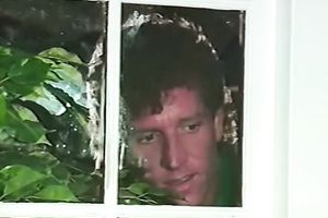 Beautiful Asian housewife in underware gives orall-service in 69 position