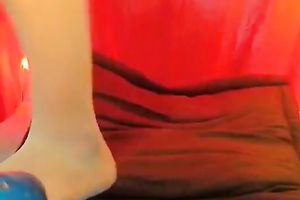 Charming dark brown livecam white bitch trains her taut rectal hole with large marital-device