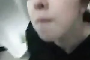 Gamer playgirl turns out to be an highly skillful penis sucker