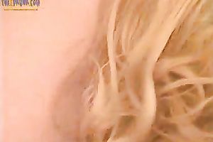 Angelika and Sheril favor every other with cunni in hot lesbian scene