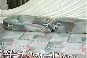 Indian fattie gets her cunt team-fucked unfathomable in the missionary pose