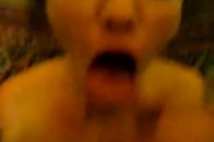 My spoiled girlfriend knows how to give a valuable head