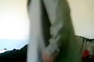 My Iraqi buddy bonks an Indian bitch's love tunnel in homemade movie