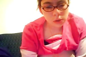 Busty sexy non-professional nerdy hottie flashes her hairy cunt