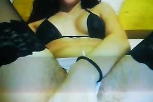 I have a fun masturbating in front of my excited online viewers