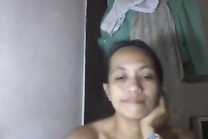 Super bosomy Filipina mamma undresses and boasts of her large naturals
