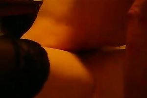Bodacious skank turns out to be a large fan of missionary position