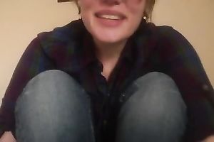 Amateur white slutwife in jeans is sexually excited in the afternoon