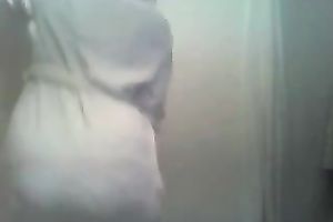My big beautiful woman brown skin playgirl wants to show off herself on cam