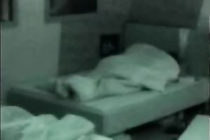 Long haired jerk reaming his chick's wet twat