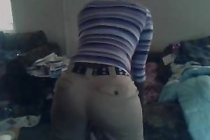 Sexy big dark arse thrashing and paddling in the bedroom