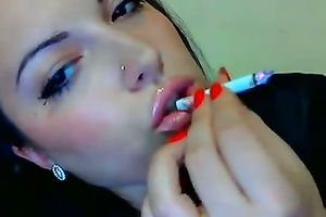 Erotic cam solo with hawt dark brown smokin' a cigarette