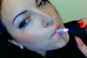 Erotic cam solo with hawt dark brown smokin' a cigarette