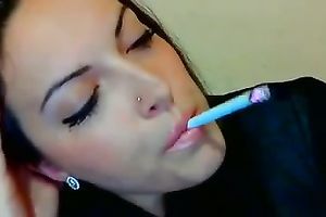 Erotic cam solo with hawt dark brown smokin' a cigarette