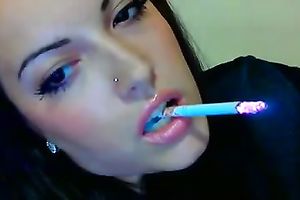 Erotic cam solo with hawt dark brown smokin' a cigarette