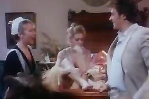Blonde perverted honey acquires an intensive rug munch from her ally