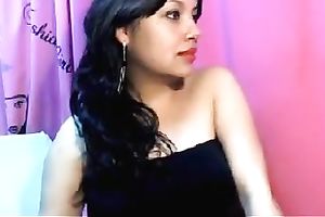 Webcam solo video with a hot Indian milf exposing her boobs