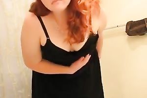 Solo vid with me demonstrating my fat booty and stomach in the baths