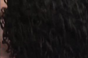 Sporty ebon floozy gives fitness instructor a admirable oral-service