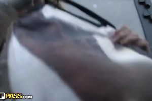 Awesome dilettante hottie fingers her fur pie in public baths