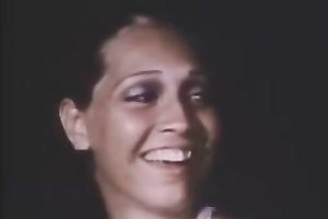 The underwater oral stimulation and rod riding of a freaky bitch