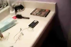Chubby emo teenie girlfriend filmed herself in the washroom