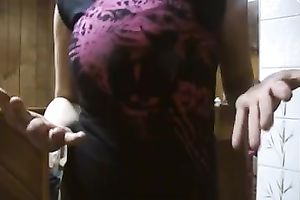 Webcam princess teases me with her legs and gazoo in pants