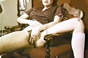 Jizz crazed wench lets her paramour cum all over her face