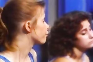 Horny black haired floozy pleases her fuck dying cookie with sex toy