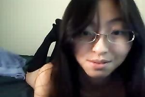 Delicious nerdy asian sweetheart makes a performance in live chat
