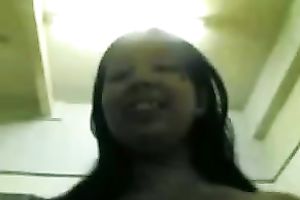 My bulky bottomed girlfriend likes reverse cowgirl position