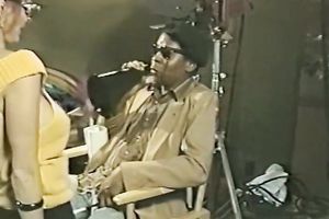 Two luscious blondies receive drilled and facialized in 3some